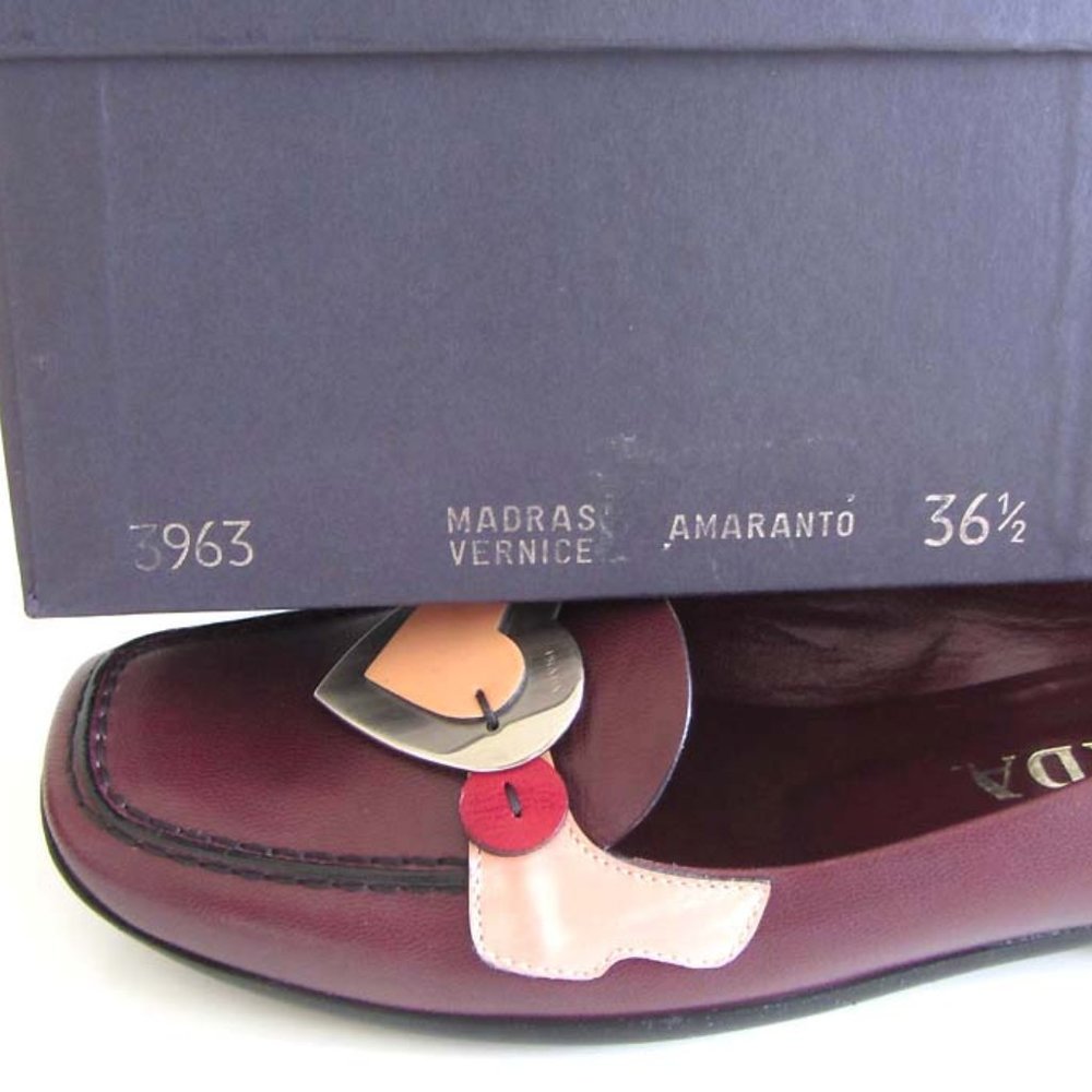 new PRADA burgundy Heart Detail square toe flats 36.5 / 6.5 US - Picture 9 of 9